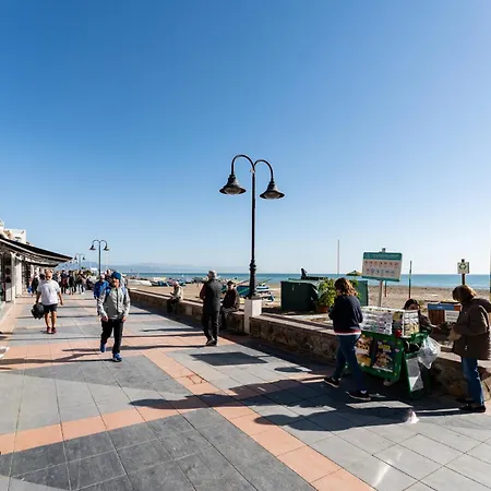 Malagasuite Wonderful Sunset Apartment